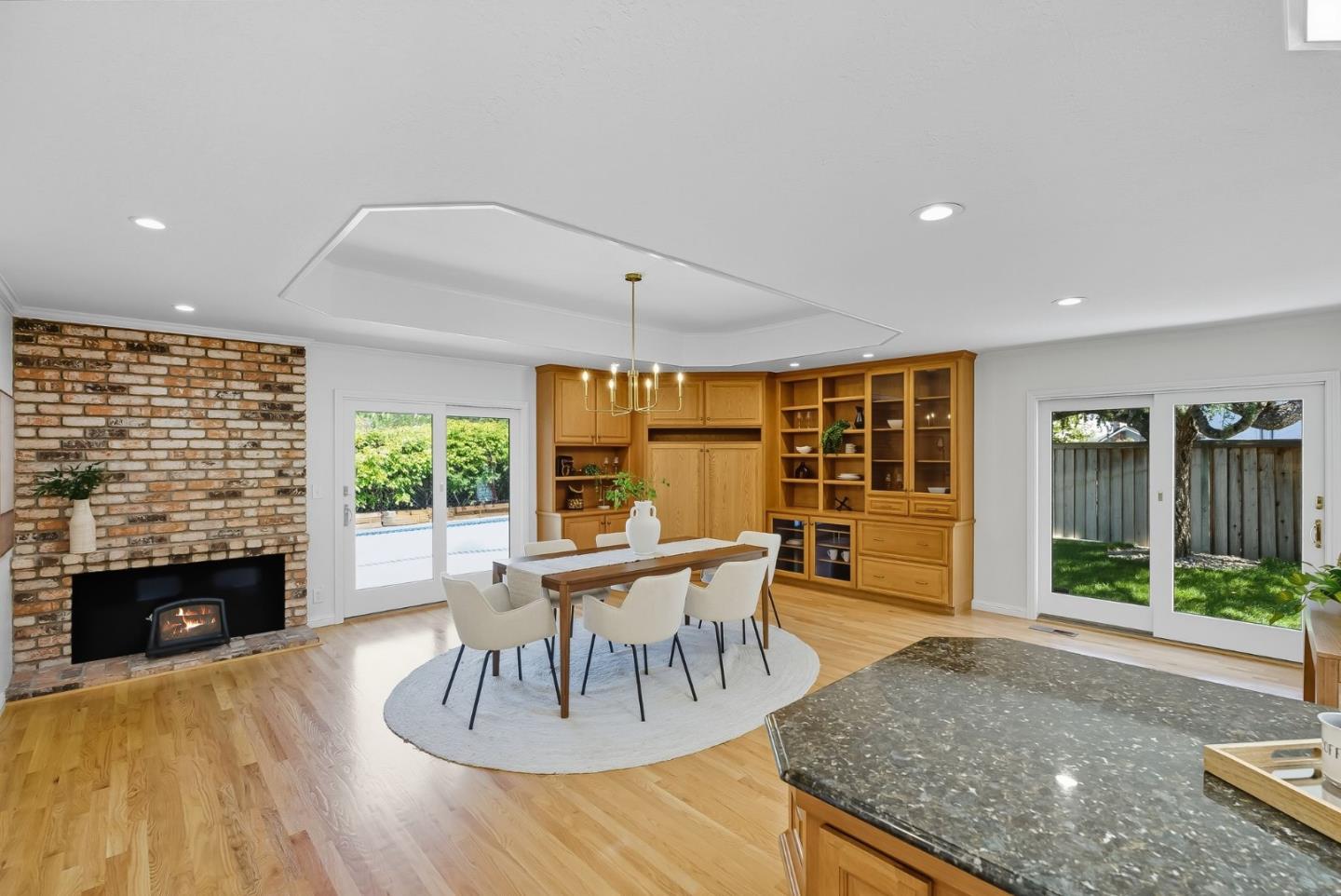 1423 Dot Court
