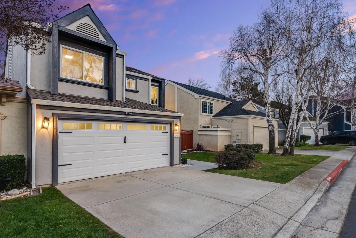 945 Oak Park