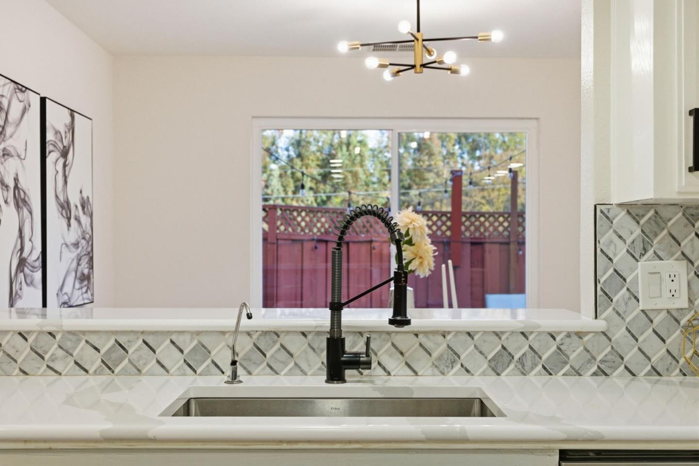 945 Oak Park