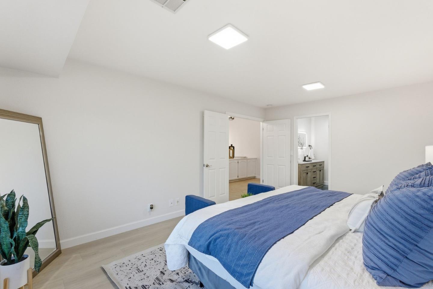 945 Oak Park
