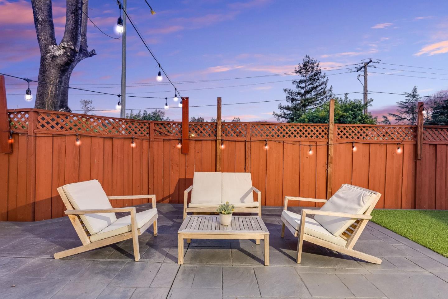 945 Oak Park