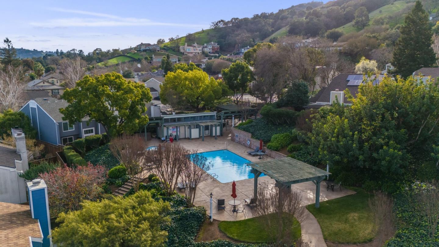 945 Oak Park