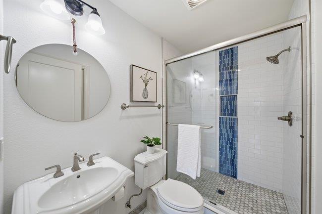 17881 Los Alamos Drive