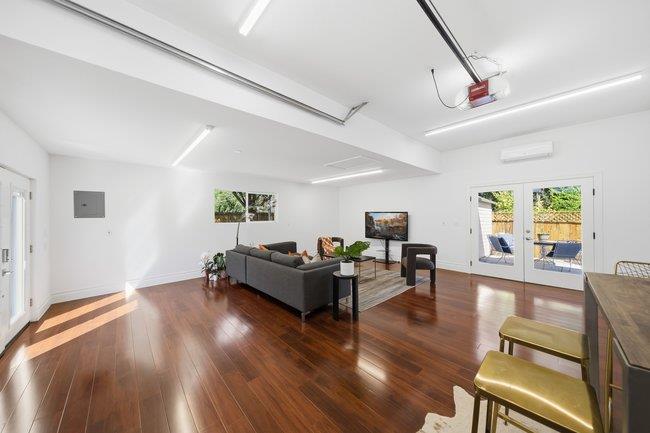 17881 Los Alamos Drive