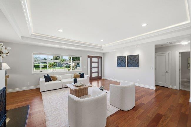 17881 Los Alamos Drive