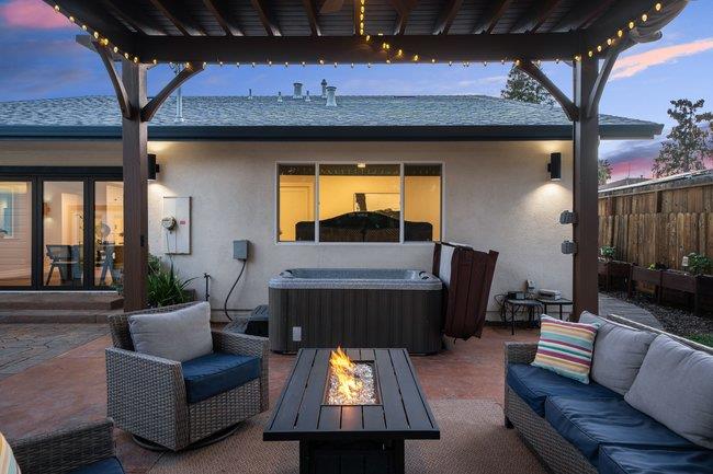 17881 Los Alamos Drive