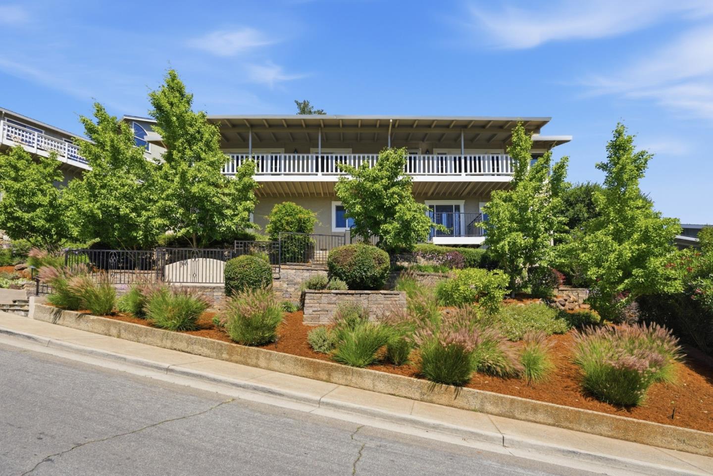 545 Bonnie View Court