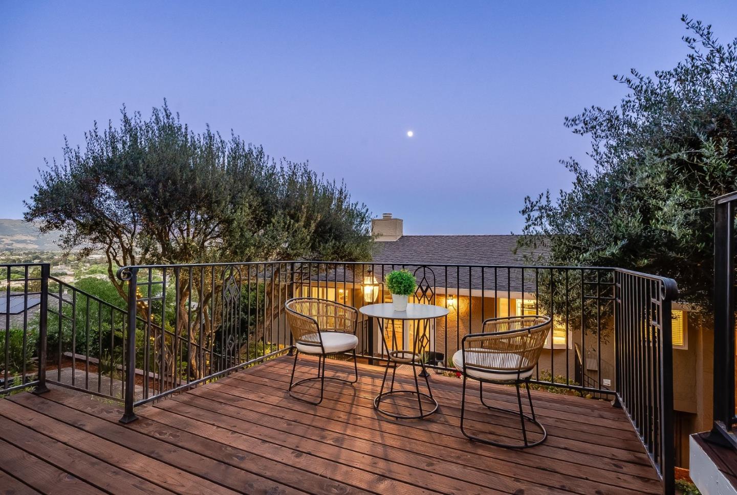 545 Bonnie View Court