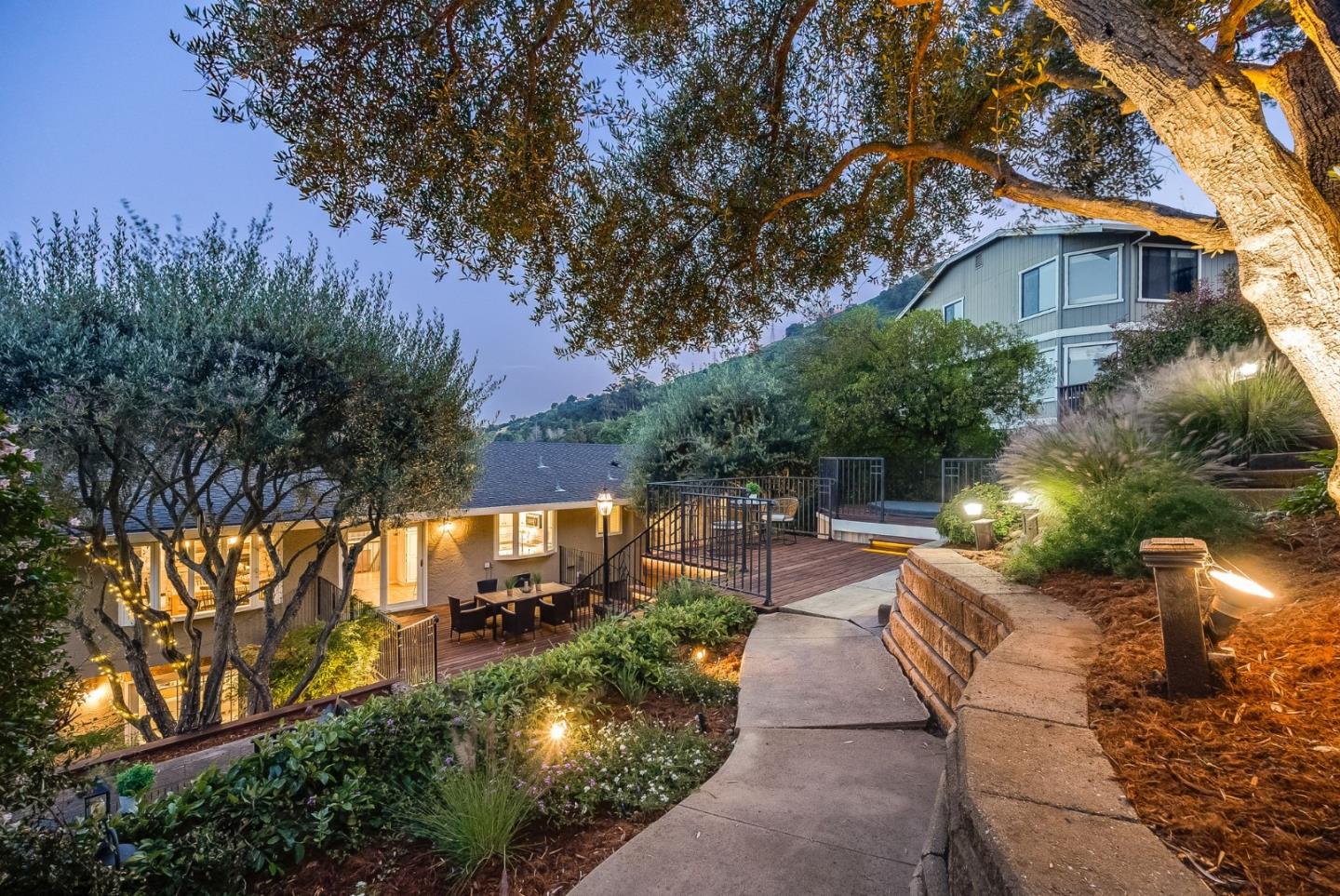 545 Bonnie View Court