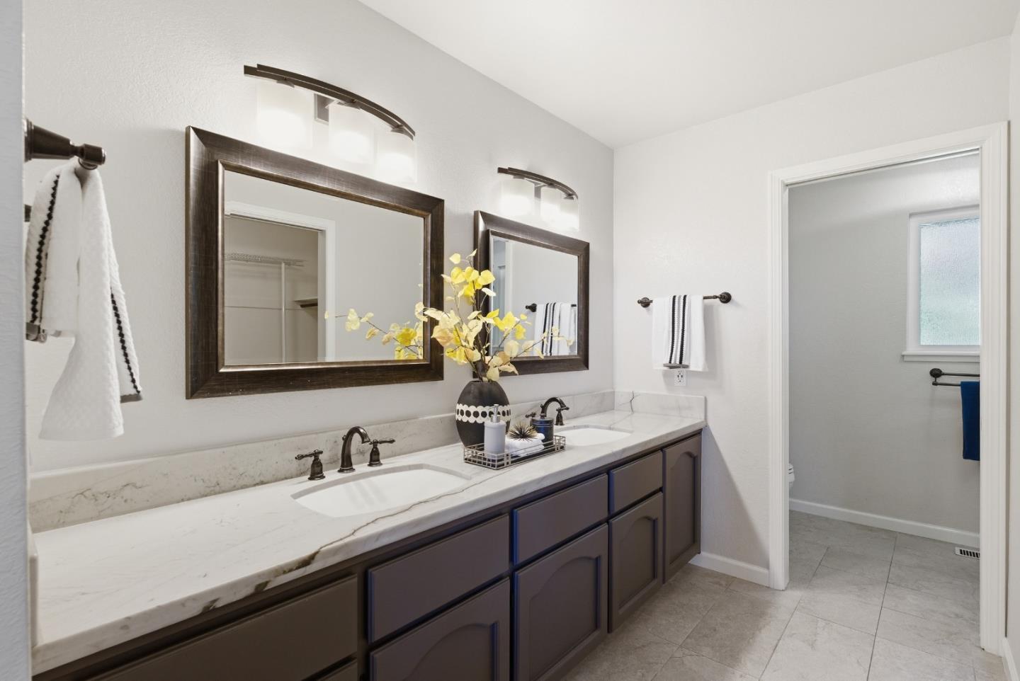 545 Bonnie View Court