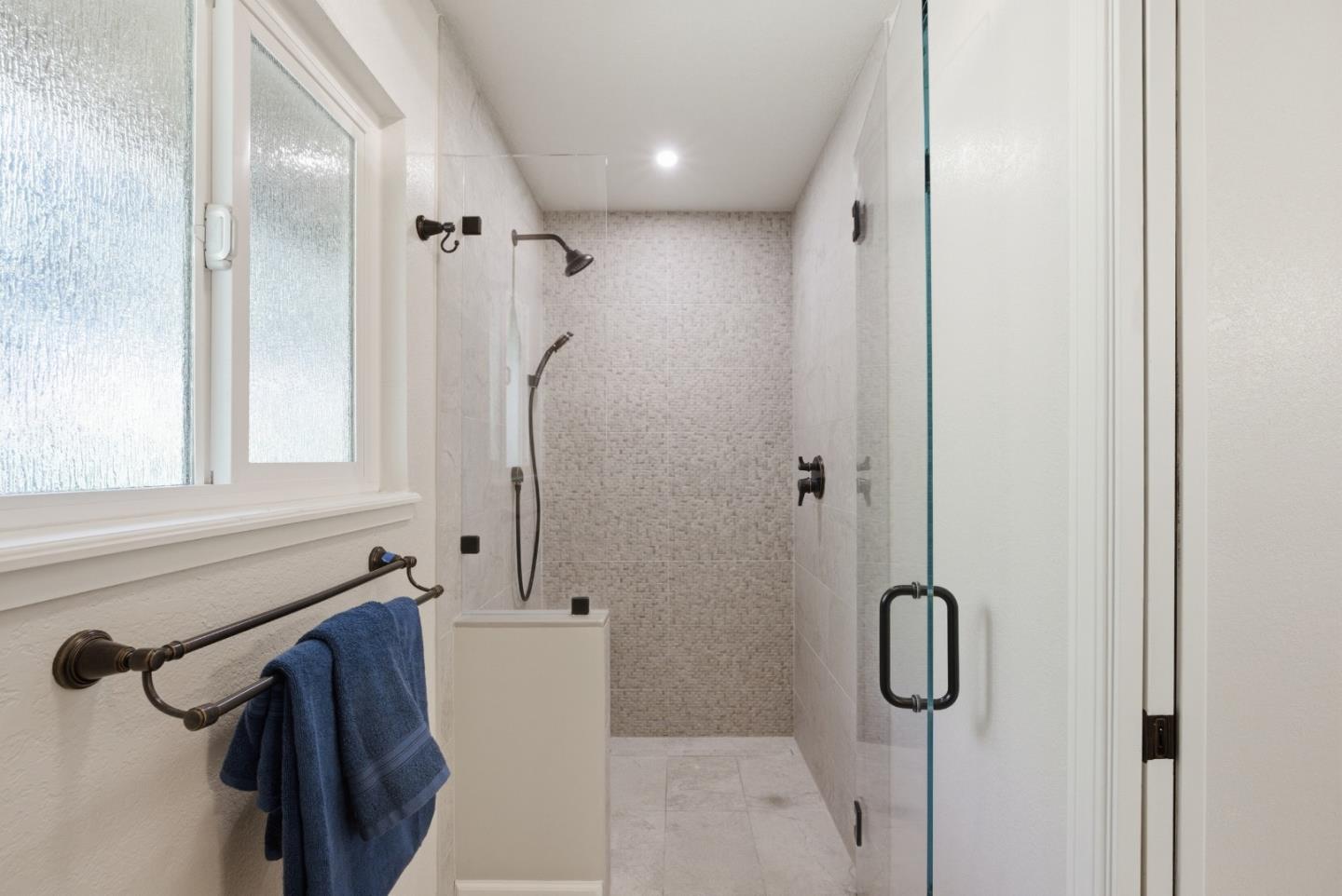 545 Bonnie View Court
