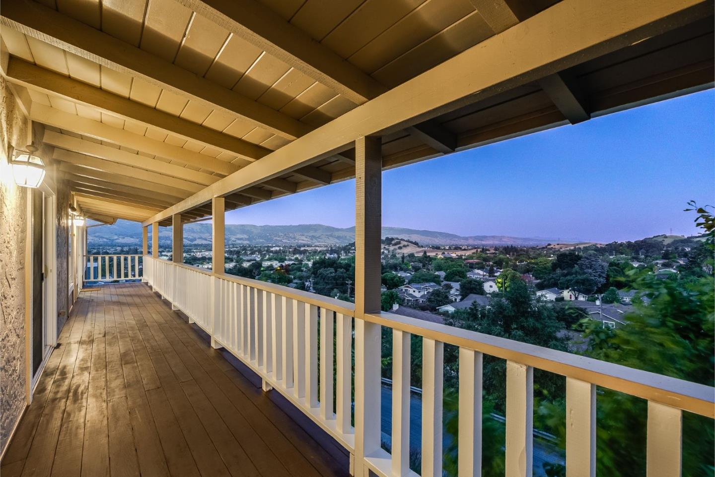 545 Bonnie View Court