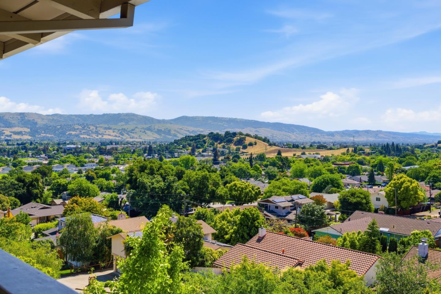 545 Bonnie View Court