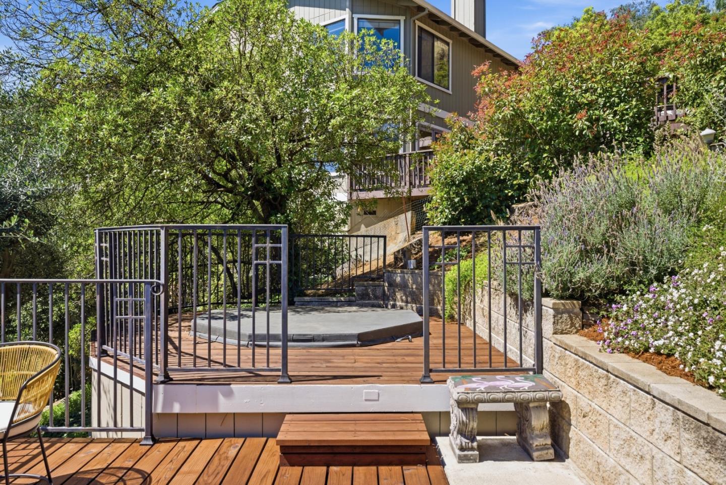 545 Bonnie View Court