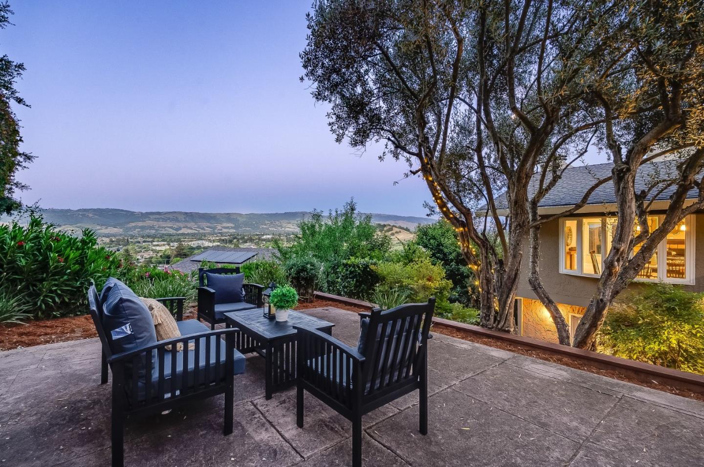 545 Bonnie View Court