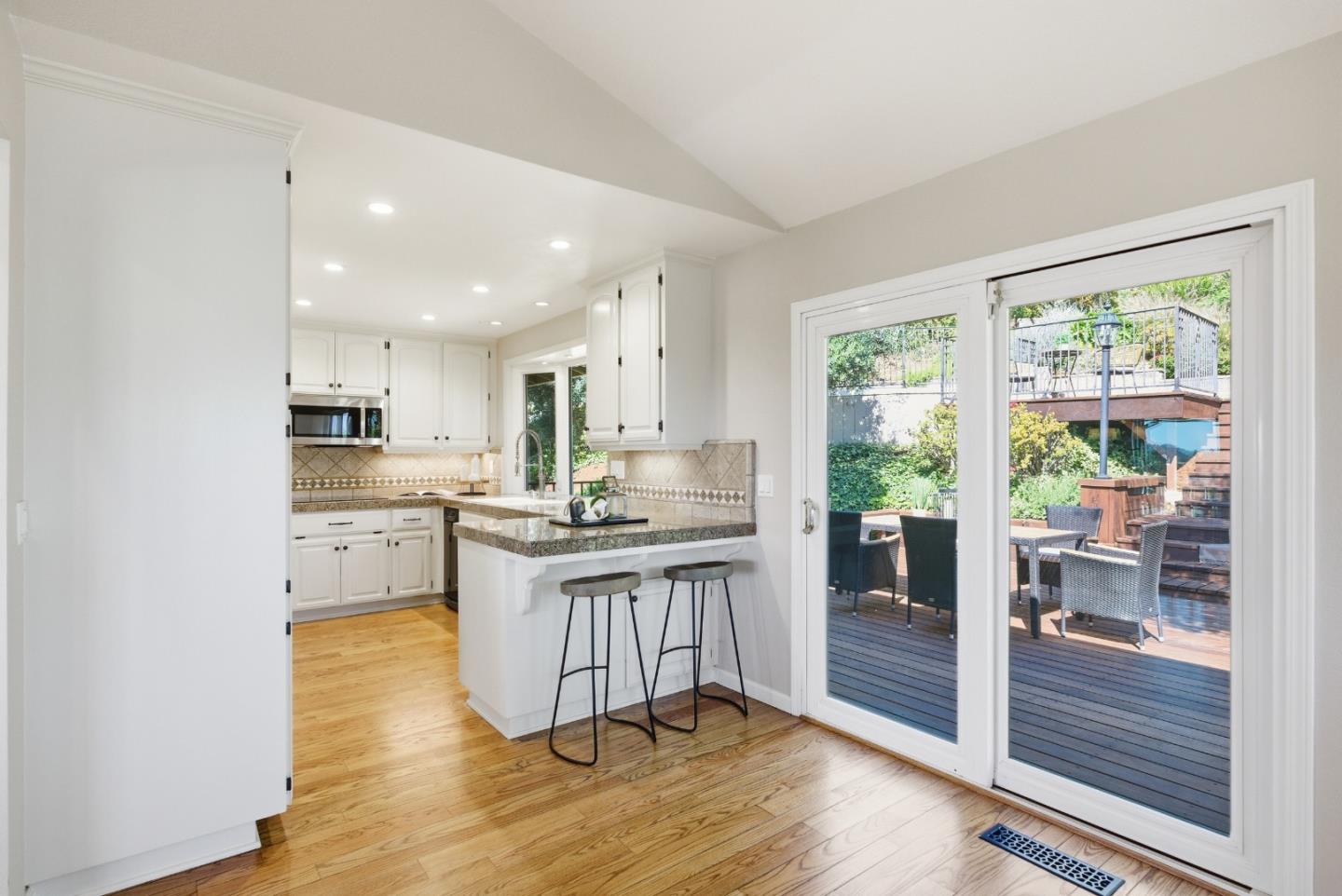 545 Bonnie View Court