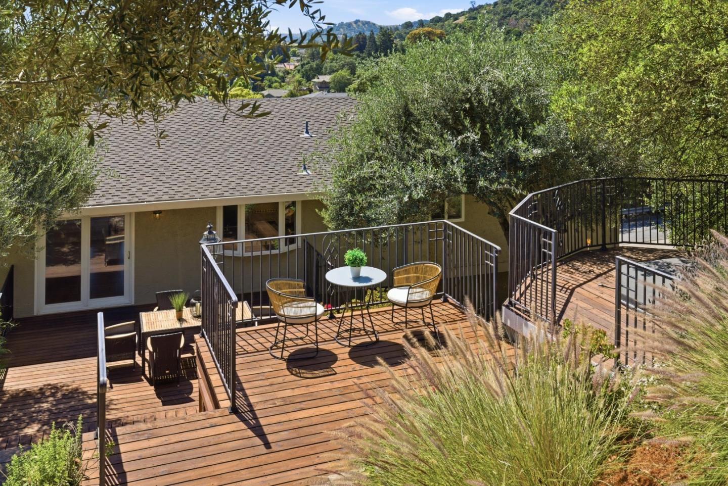 545 Bonnie View Court