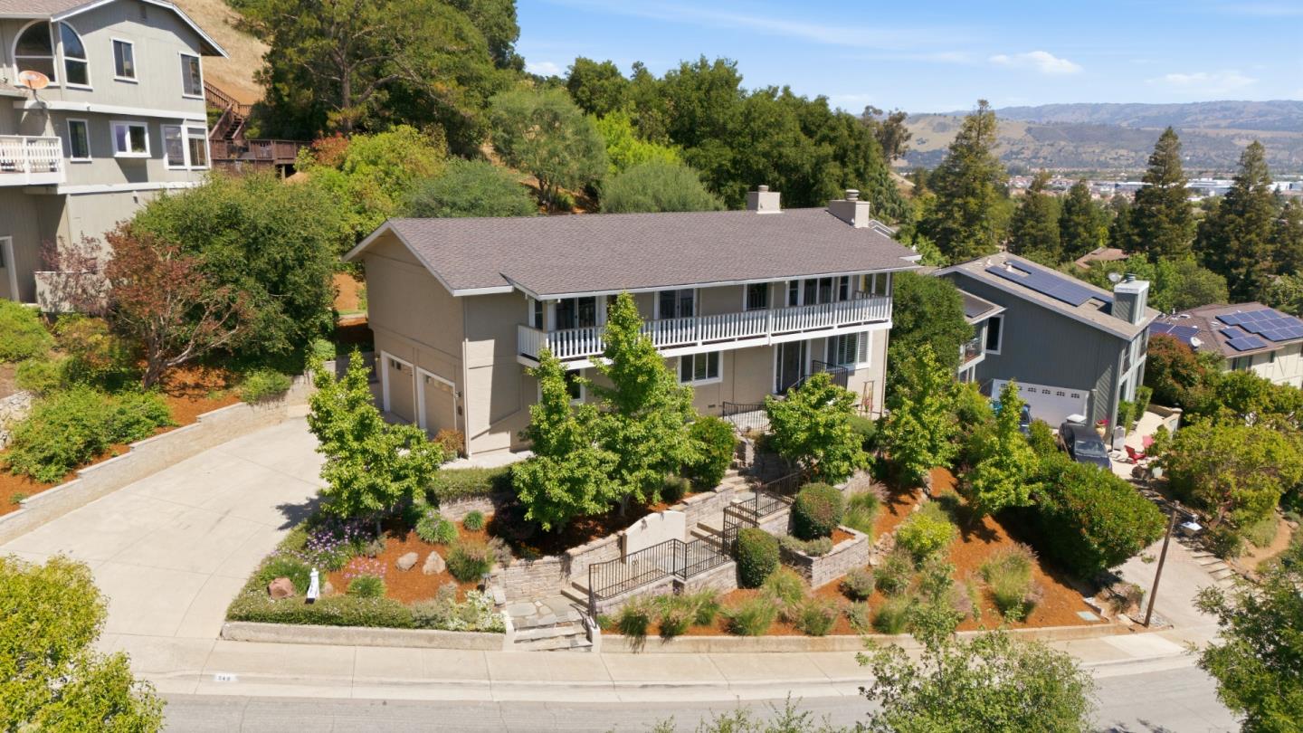 545 Bonnie View Court