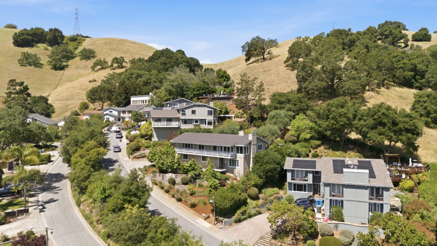 545 Bonnie View Court