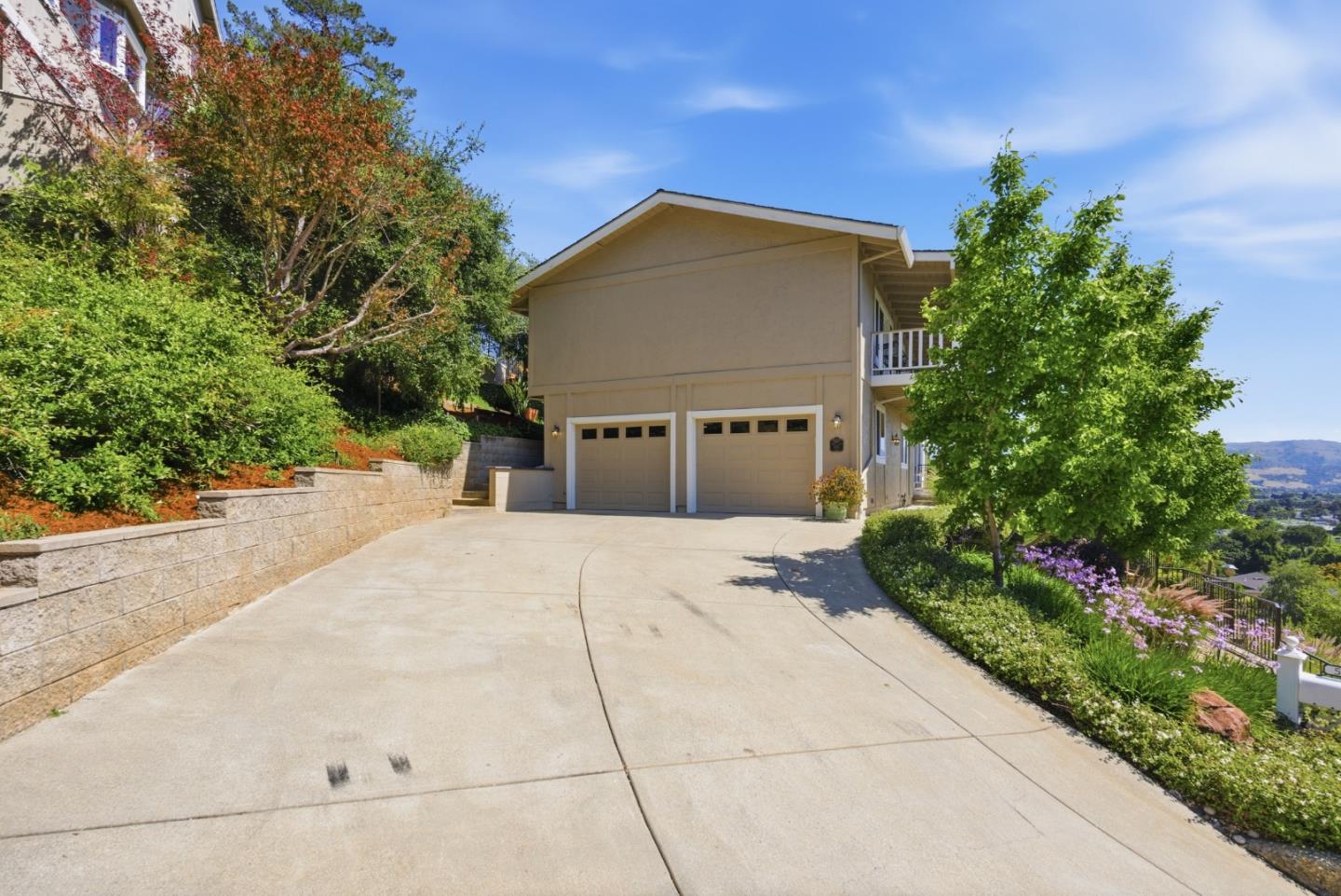 545 Bonnie View Court