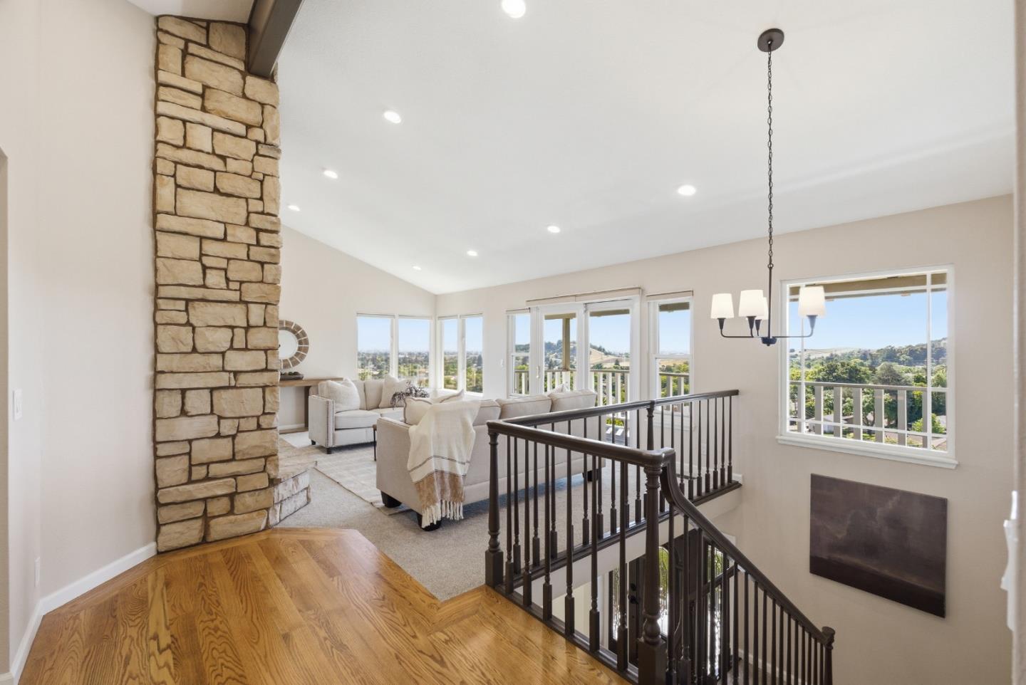 545 Bonnie View Court