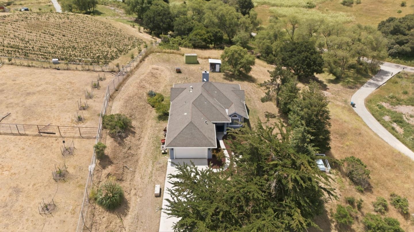 1584 Rocks Road