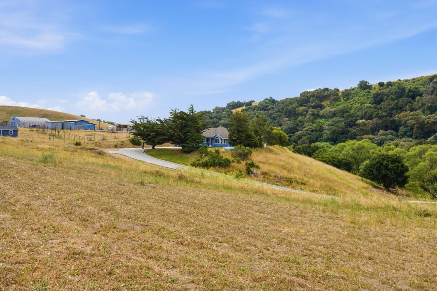 1584 Rocks Road