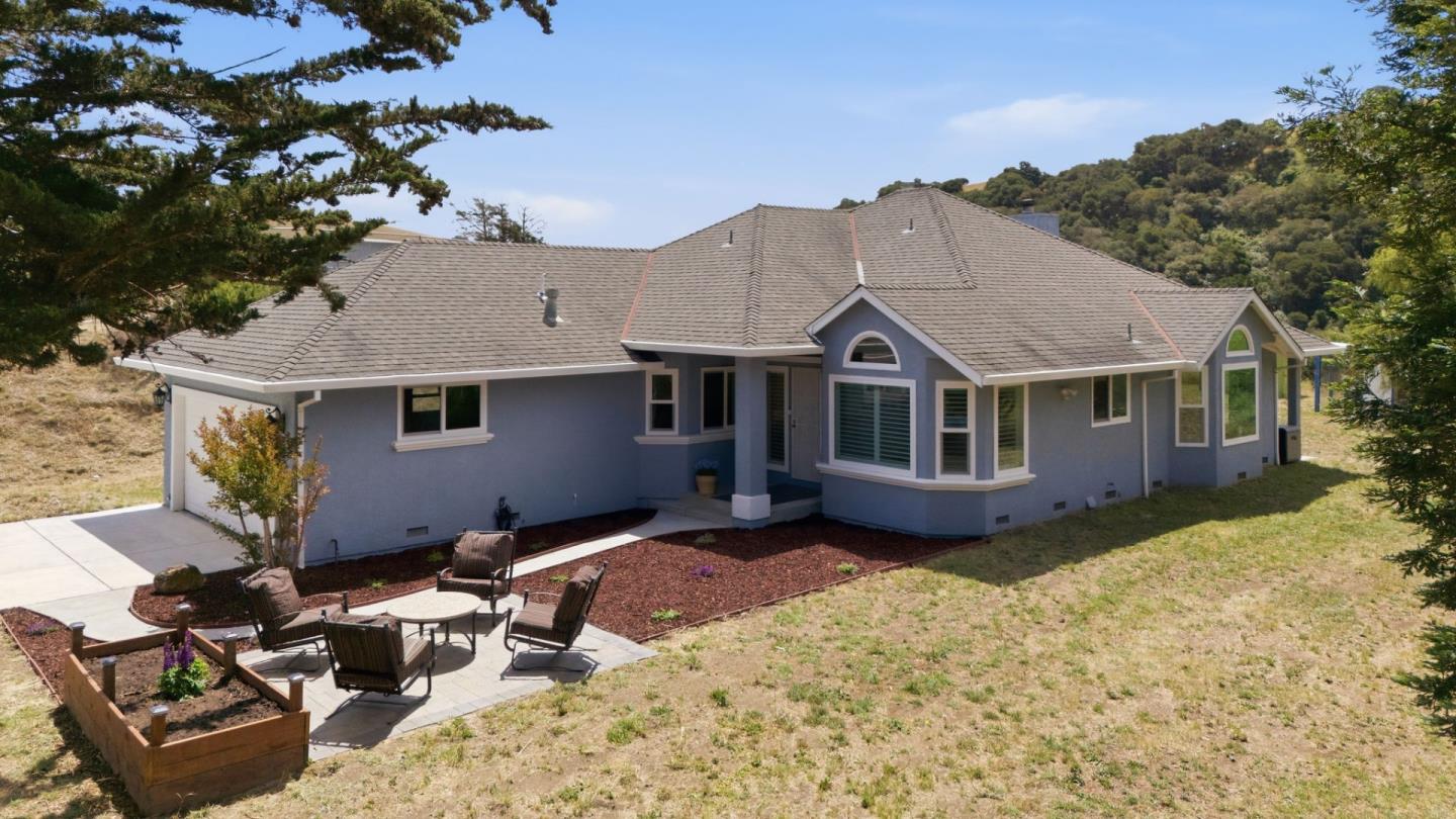 1584 Rocks Road