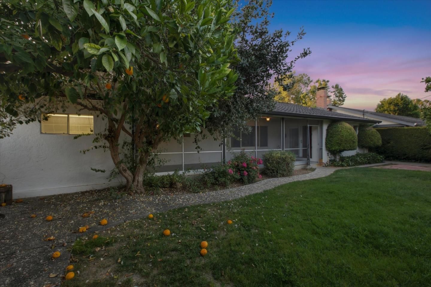 1274 Norval Way