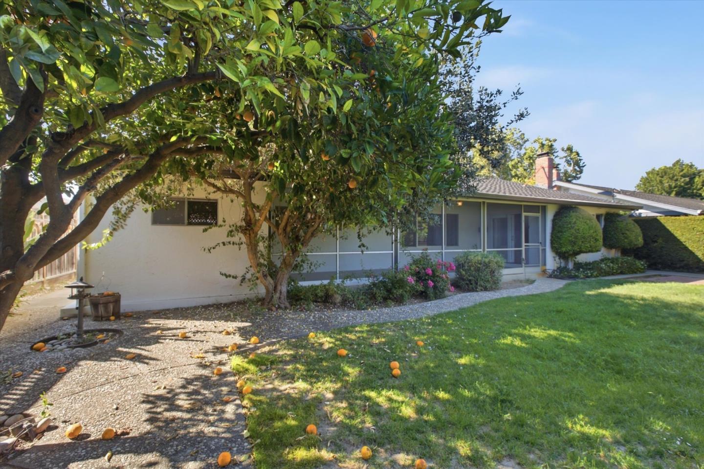 1274 Norval Way