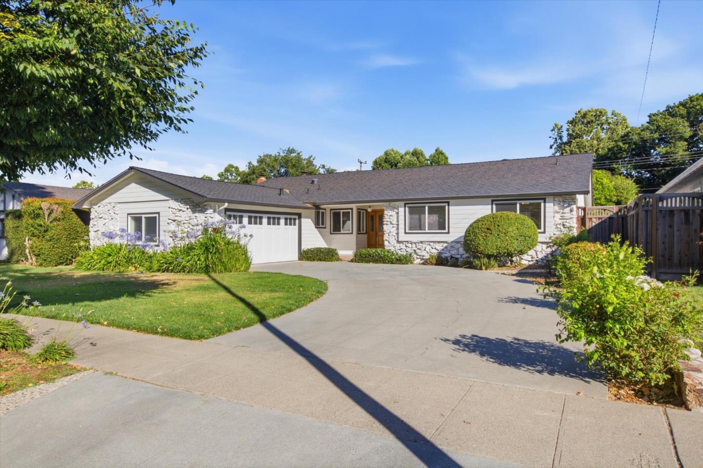 1274 Norval Way