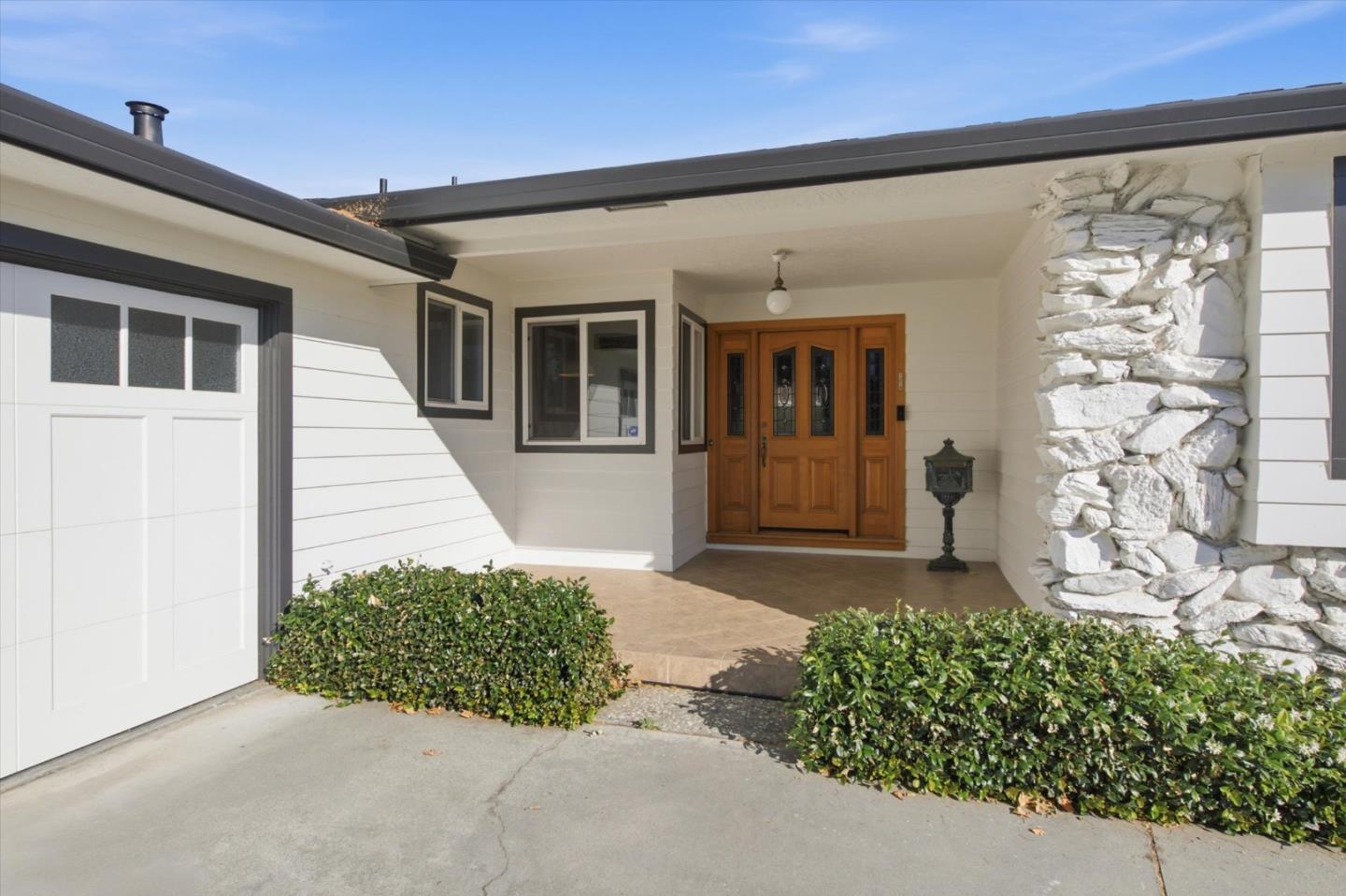 1274 Norval Way