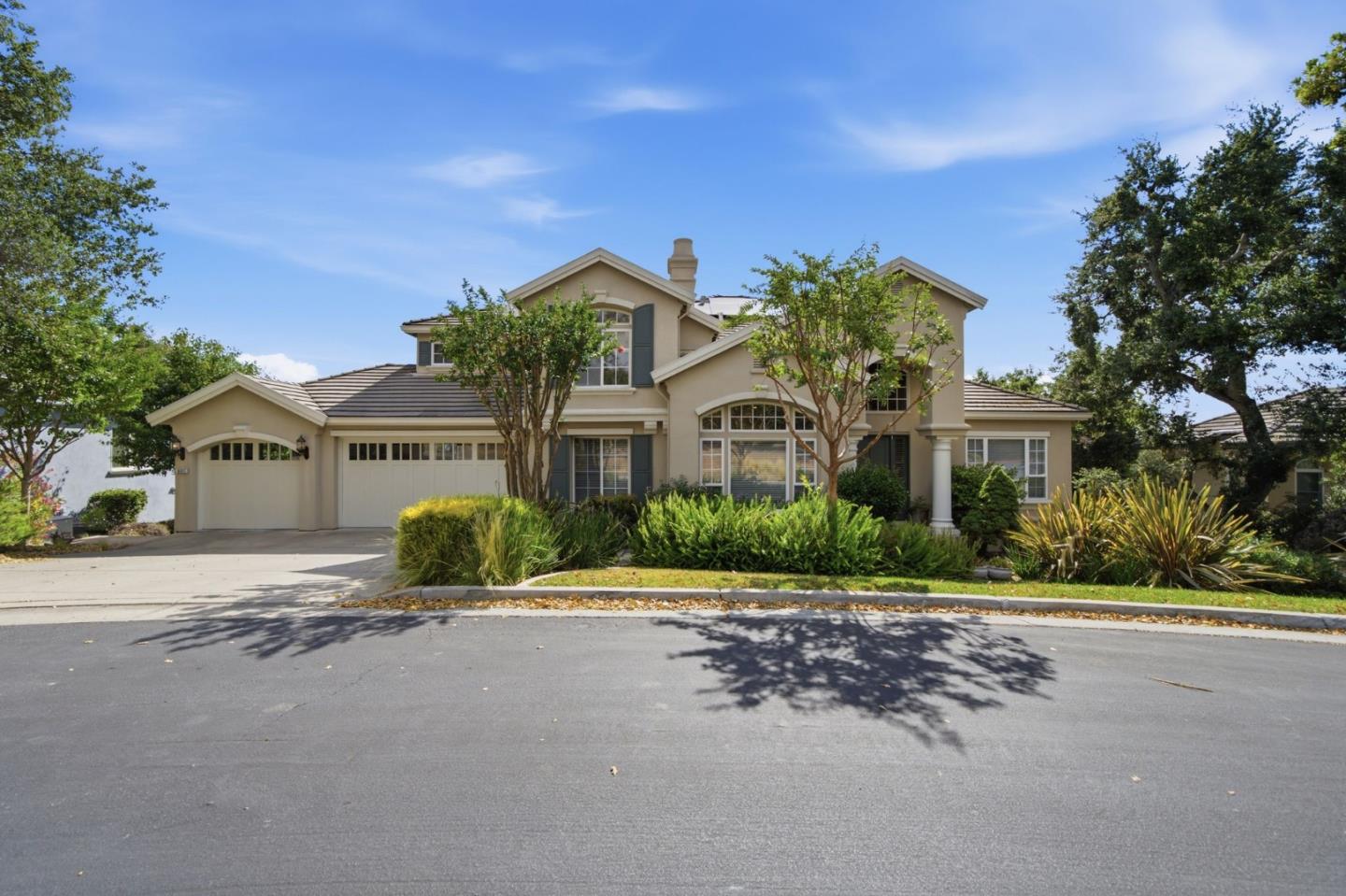 8411 Goldenrod CIR