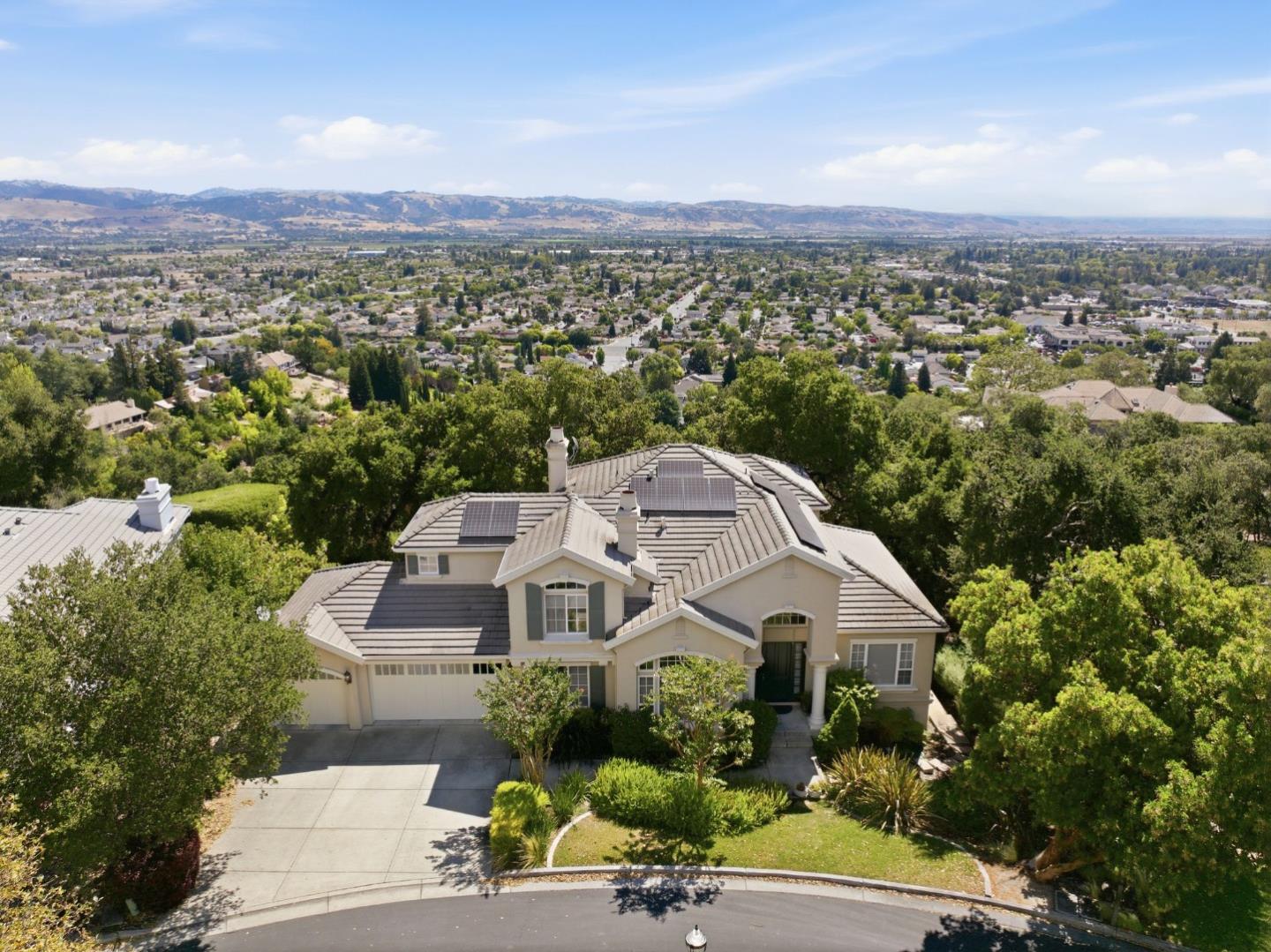 8411 Goldenrod CIR