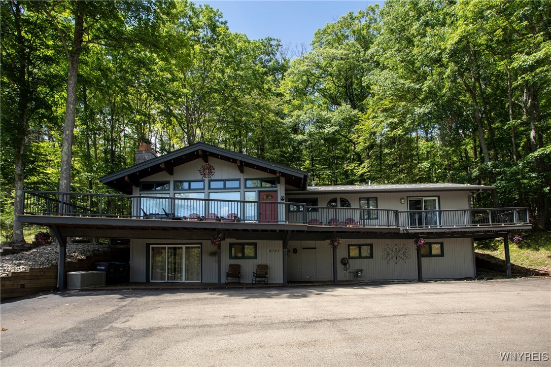 6741 Upper Road
