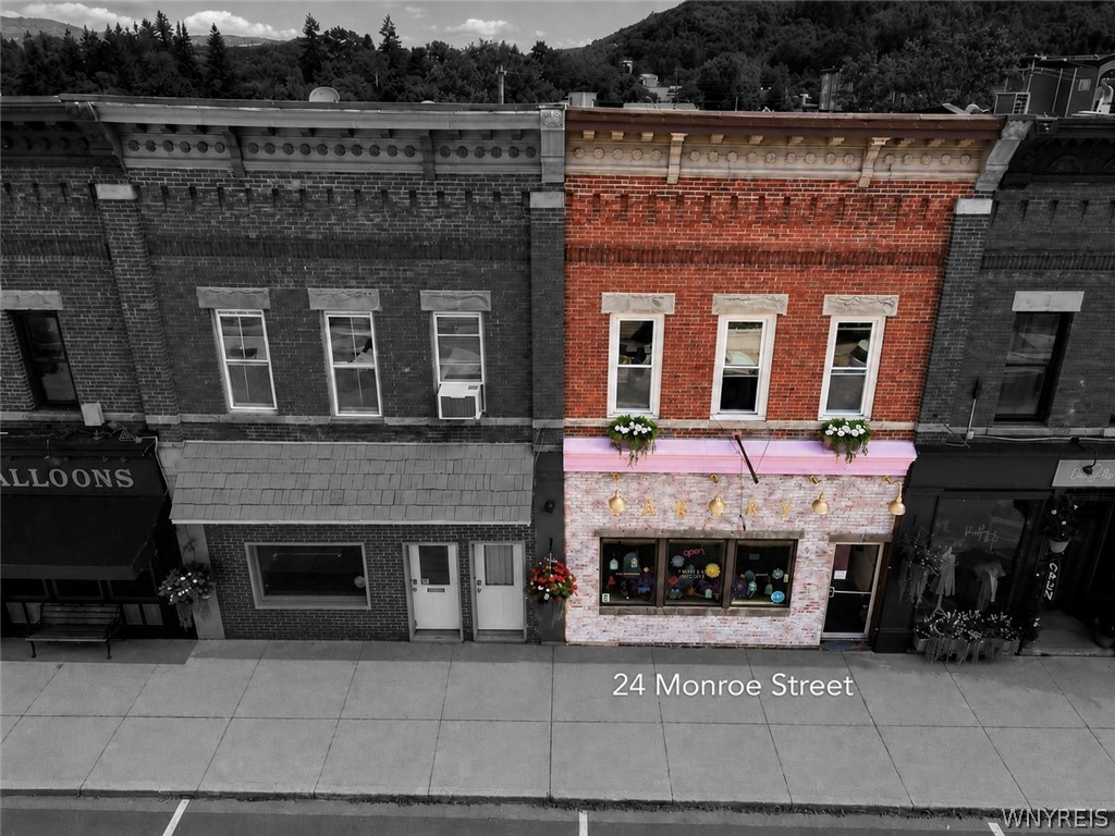 24 Monroe Street