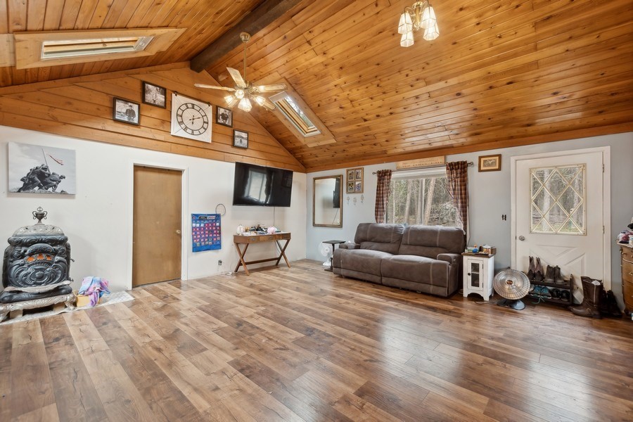 111 Terning Drive W