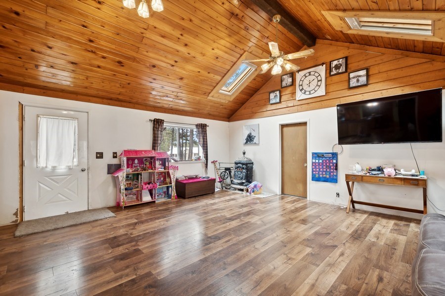 111 Terning Drive W