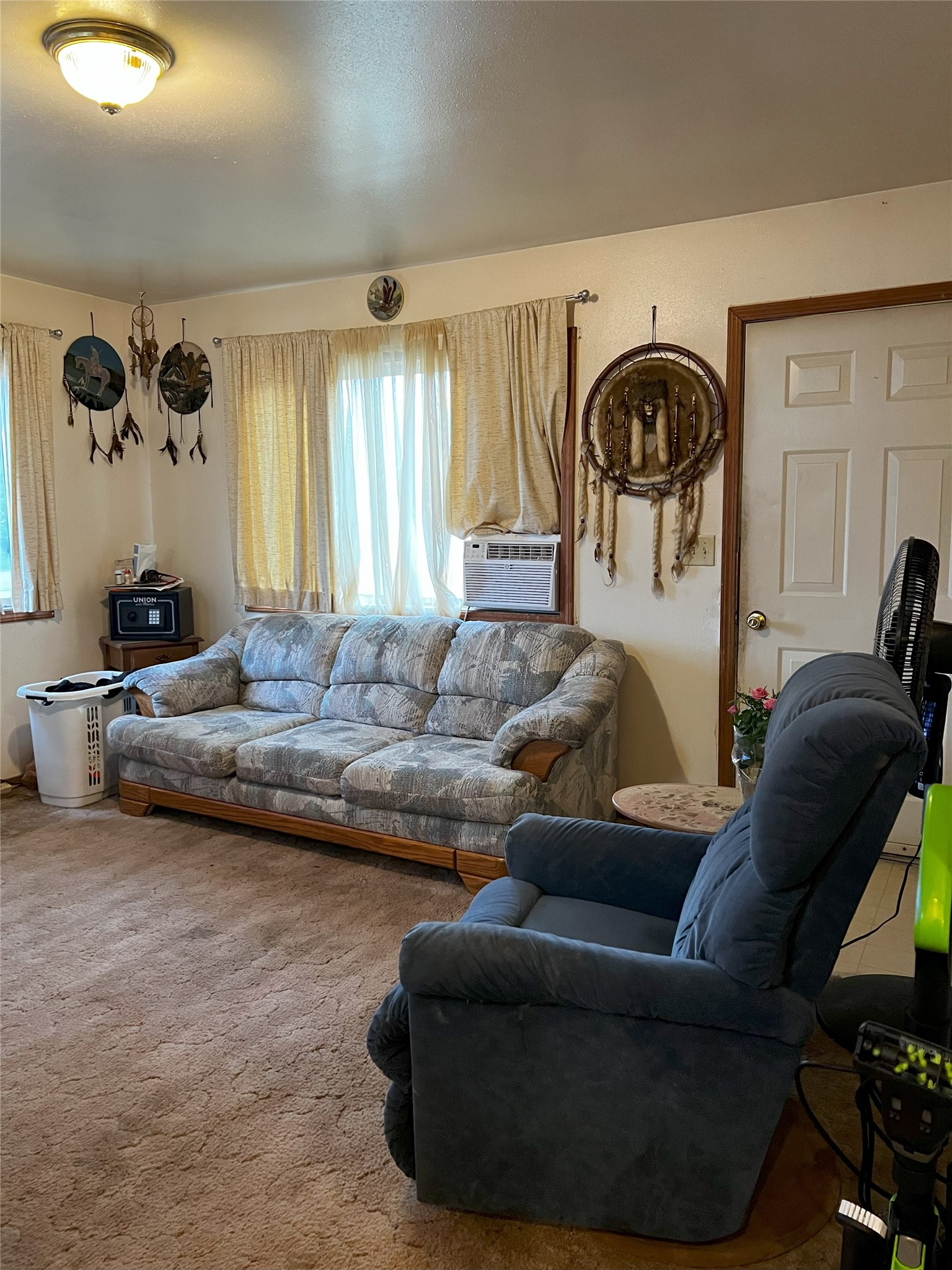227 & 229 3rd Avenue W