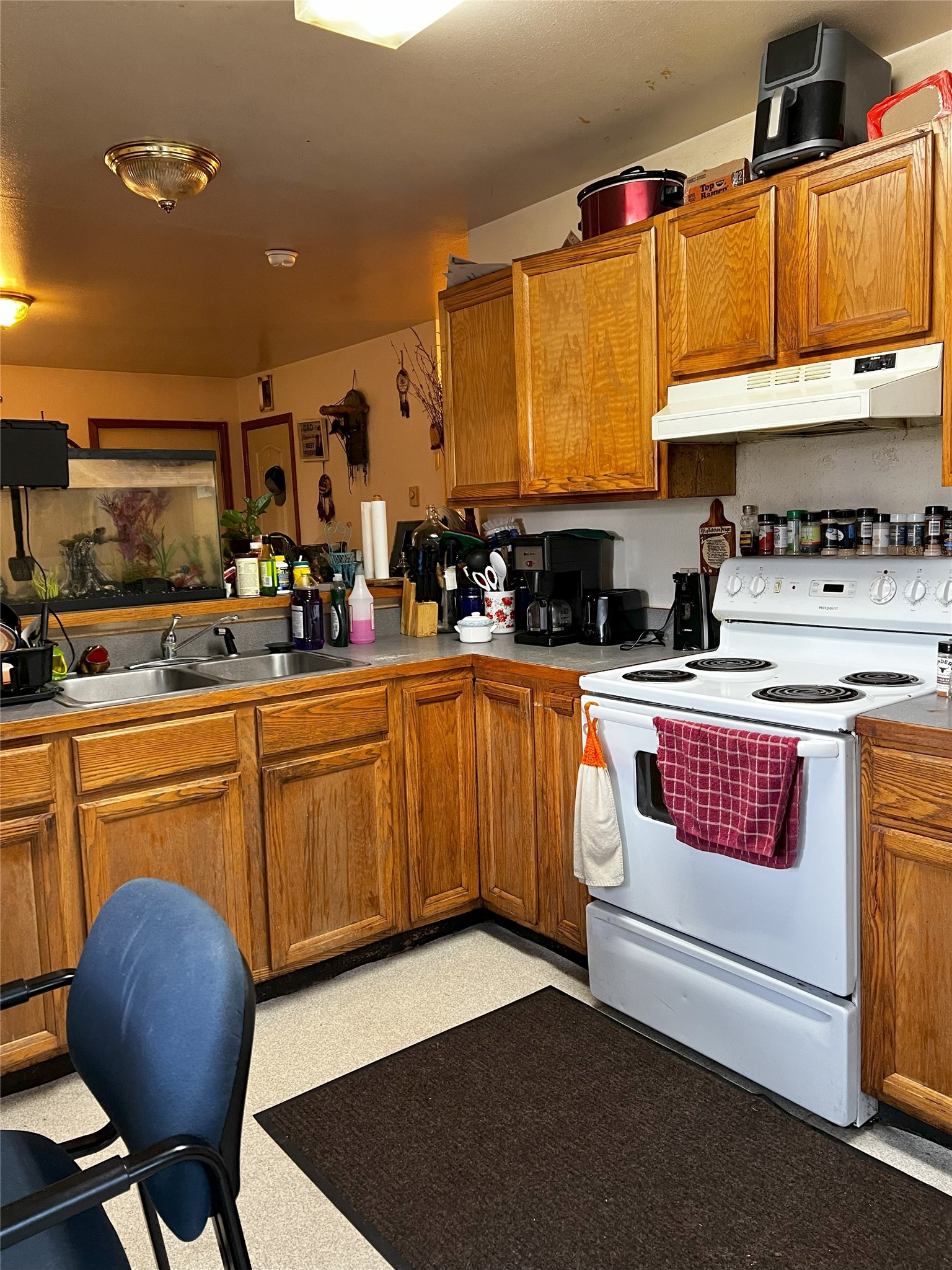 227 & 229 3rd Avenue W