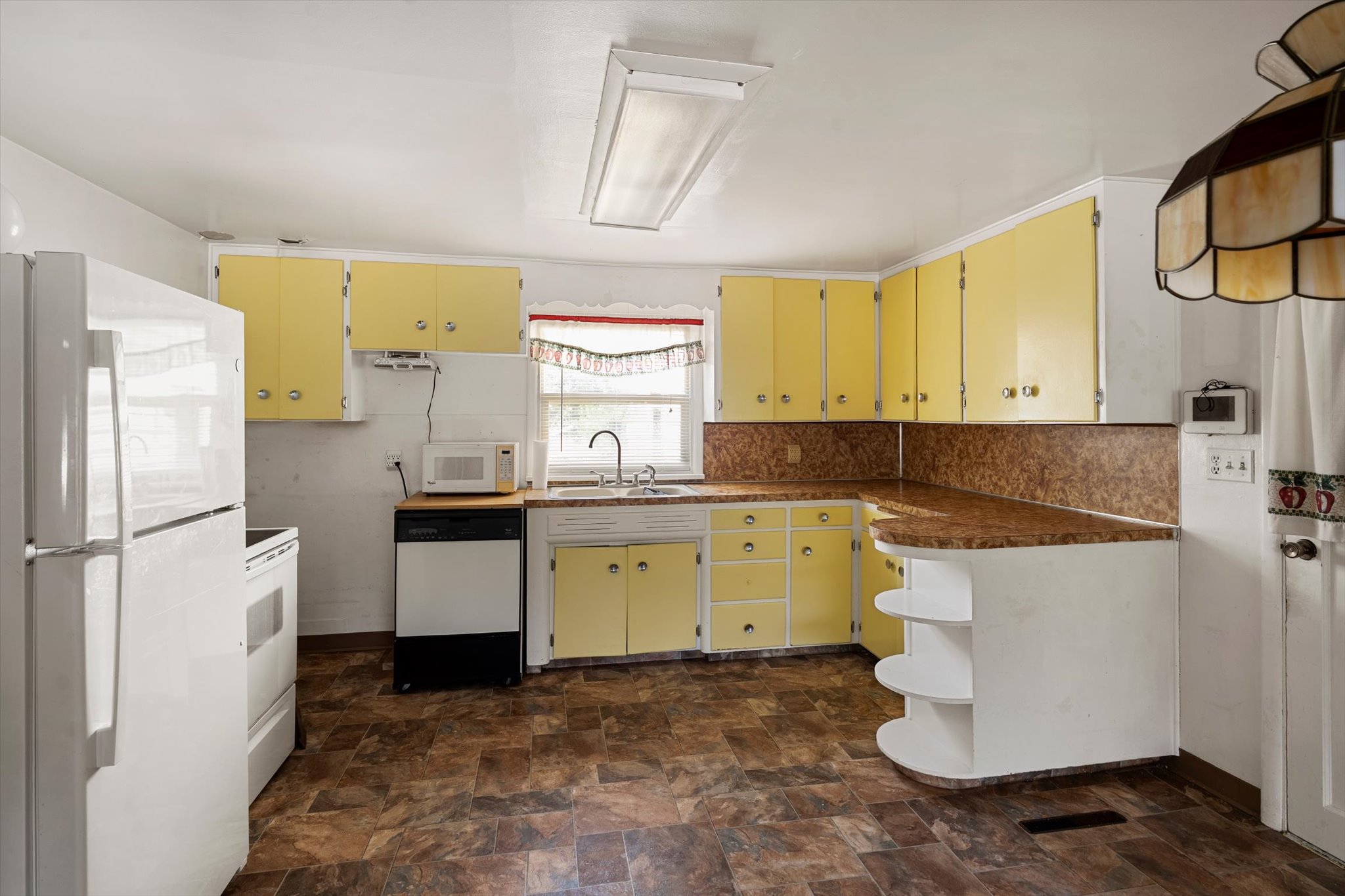 1506 4th Avenue W