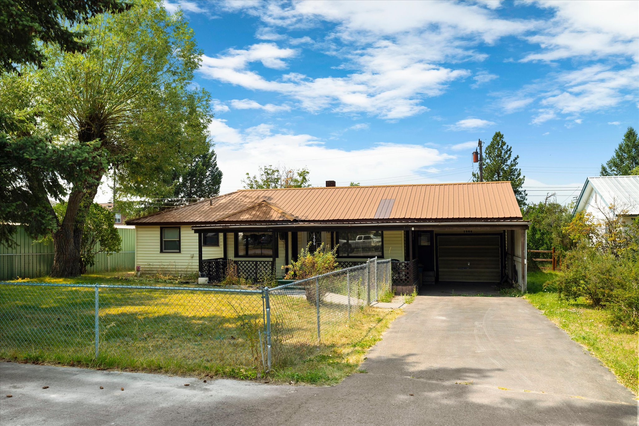1506 4th Avenue W