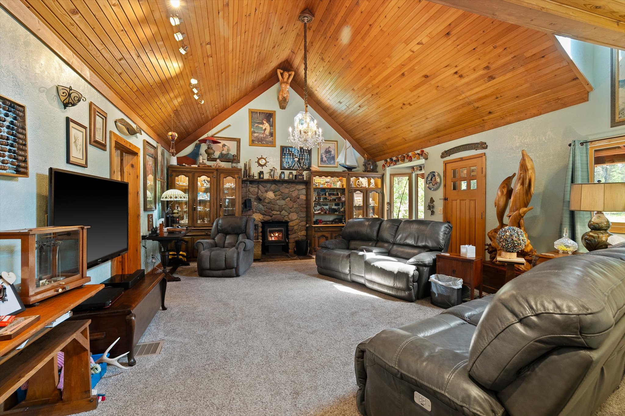 1199 E Mountain Meadows Road