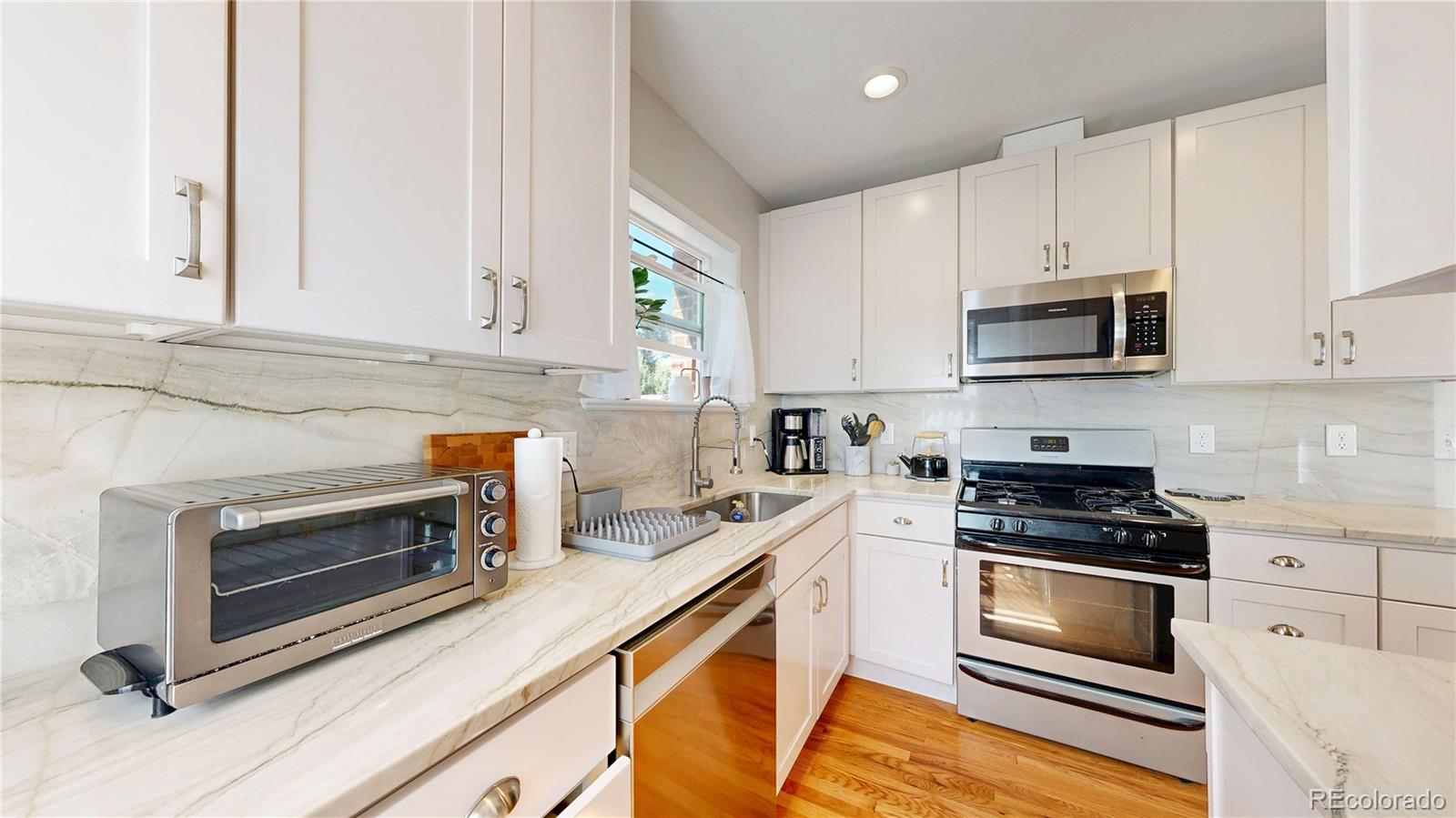 1325 Dahlia Street Unit: B