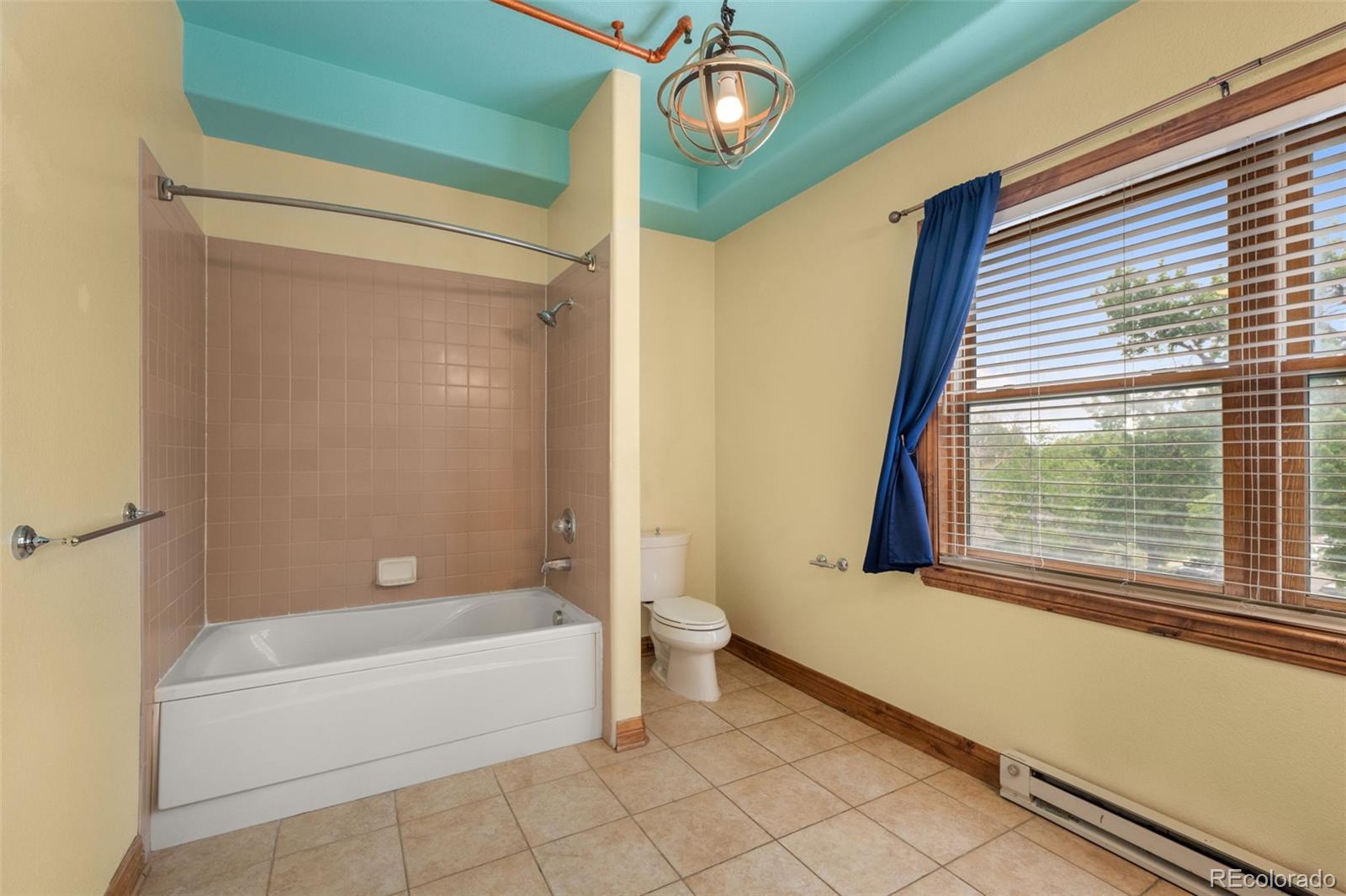 3299 Lowell Boulevard Unit: 204
