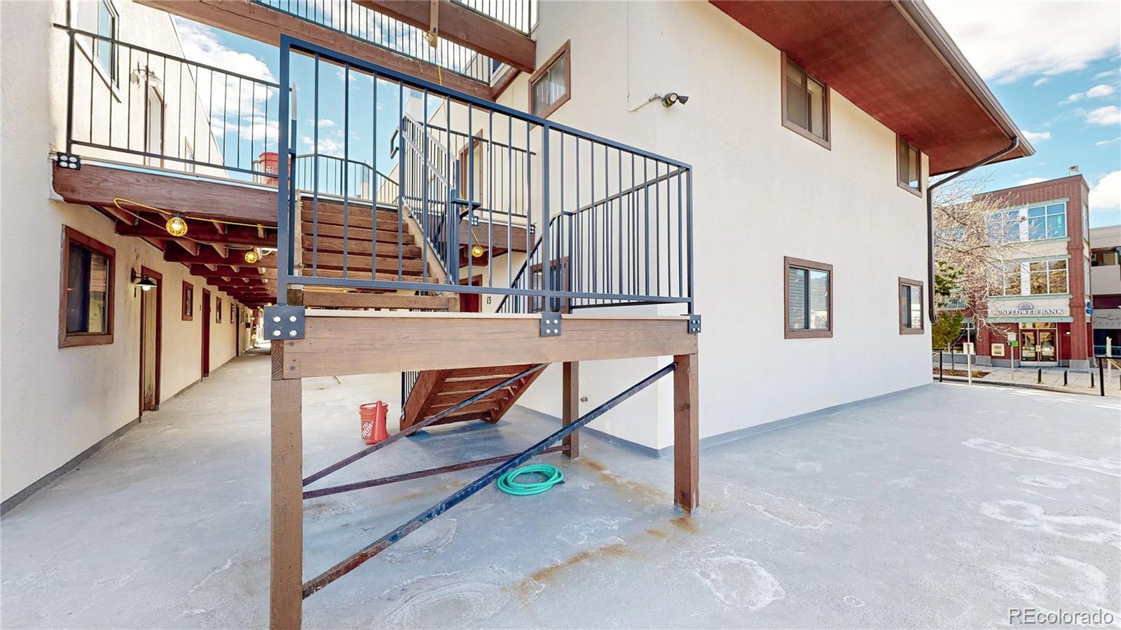 1934 18th Street Unit: 8