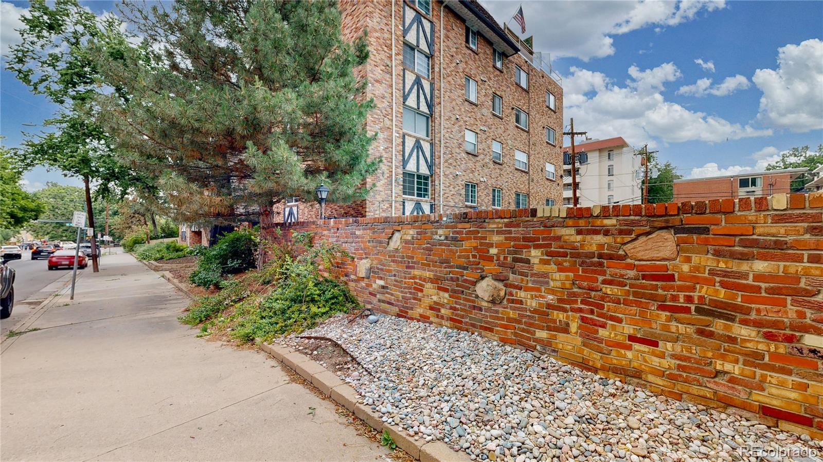 1350 Josephine Street Unit: 101