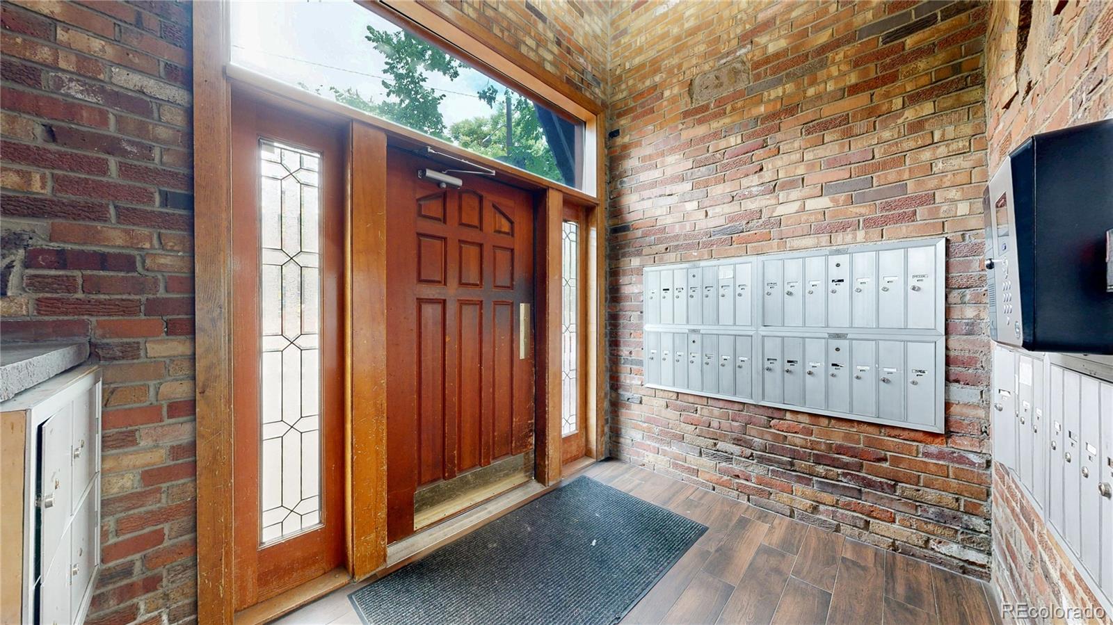 1350 Josephine Street Unit: 101