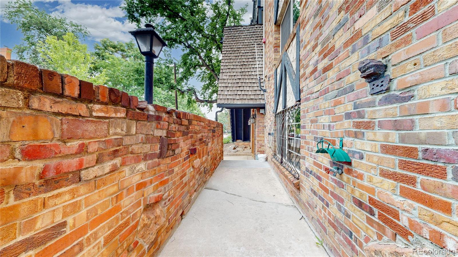 1350 Josephine Street Unit: 101