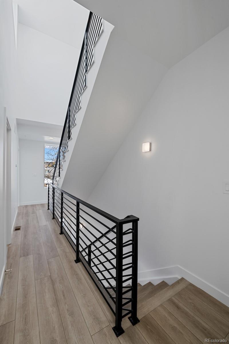1624 Irving Street Unit: 1